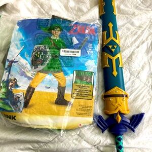 Zelda Link Halloween Play Costume Size 7/8 with Sword